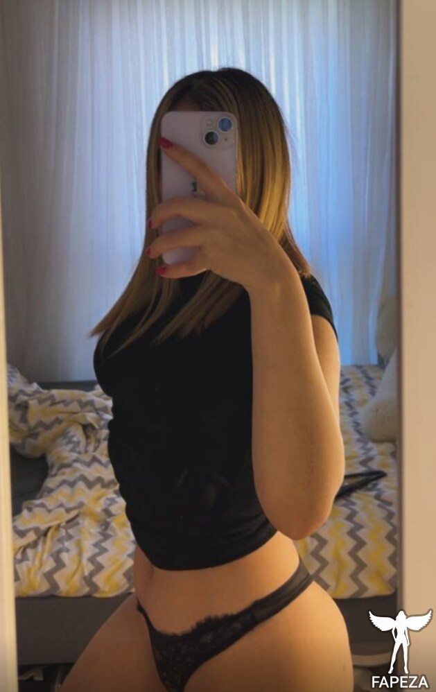 Aşkonuz Elanur / askonuzelanur Onlyfans fotoğraf